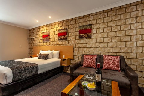 Great Divide Motor Inn - Accommodation Rockhampton 1