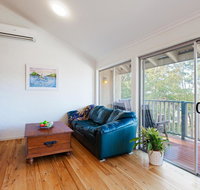 Gymea Retreat 56 Ullora Close - Tri-Level Home with WIFI  Aircon