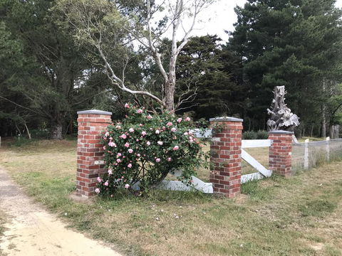 Helen's Luxury Hut - Accommodation Rockhampton 2