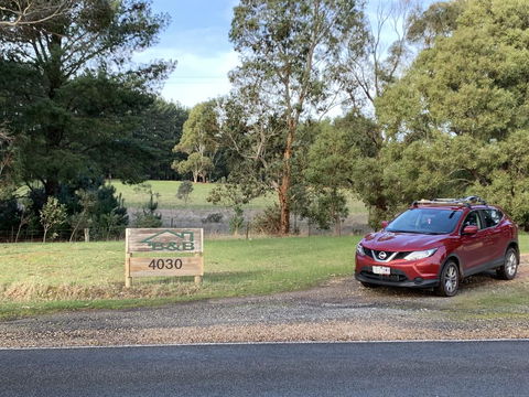 Helen's Luxury Hut - Accommodation Rockhampton 1