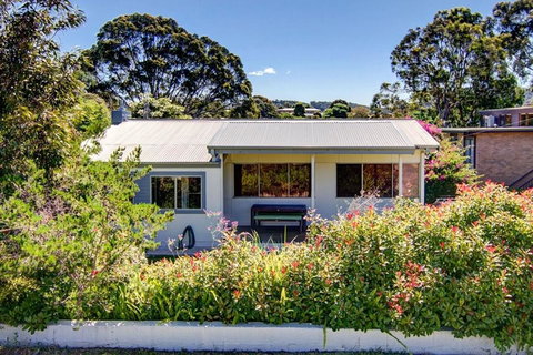 Henny's Of Merimbula - Accommodation Rockhampton 0