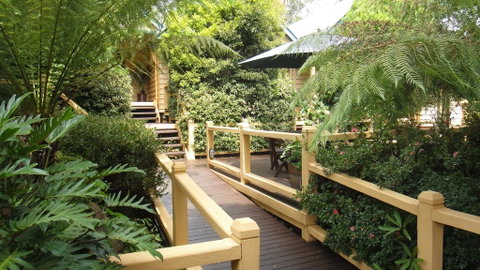 Heritage Trail Lodge - Accommodation Rockhampton 0