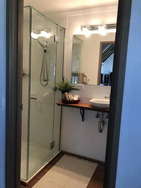 Hetos Hut - Accommodation Rockhampton 0