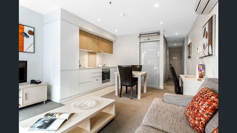 Hi 5 Star Luxury Adelaide City Apartment - Accommodation Rockhampton 2