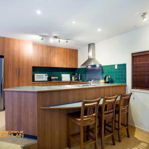 High Plains Drifter - Accommodation Rockhampton 2