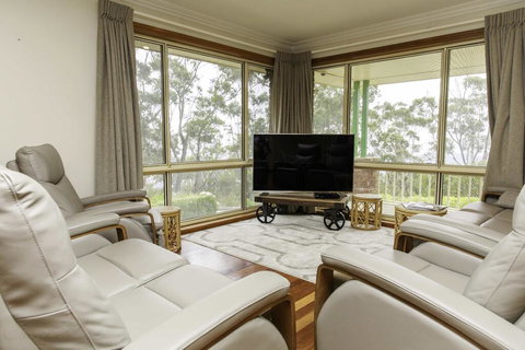 Highland View - Accommodation Rockhampton 2