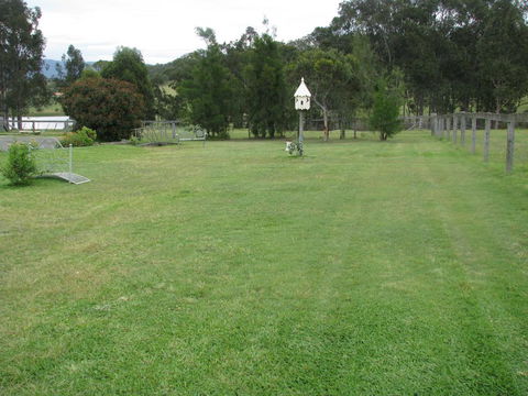 Hill Top Villas - Accommodation Rockhampton 2