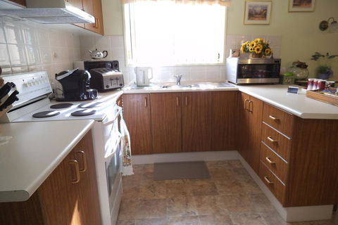 Hillview B & B Forbes - Accommodation Rockhampton 1