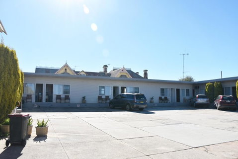 Hillview Motel - Accommodation Rockhampton 2