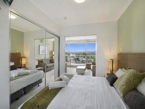 Hinterland Luxury - 1 Bedroom Hinterland View Apt - Accommodation Rockhampton 0