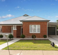Home Away From Home - Accommodation Rockhampton