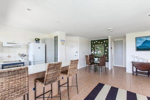 Home Away From Home With Sweeping Ocean Views - Unit 12, 60 Peregian Esplanade - Accommodation Rockhampton 3