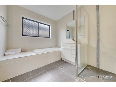 Home Sweet Home - Accommodation Rockhampton 0