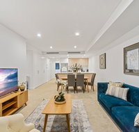 HomeHotel New and Comfort 3 Bedrooms security Apt - Accommodation Rockhampton
