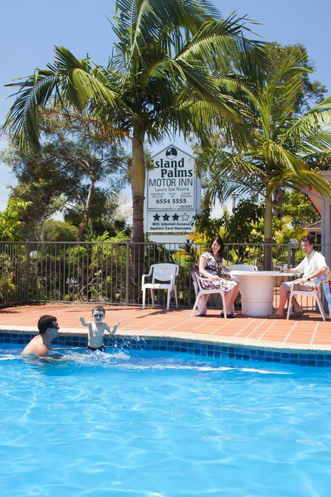 Island Palms Motor Inn - Accommodation Rockhampton 3