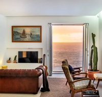 Im living in a dream - Cliffside Penthouse - Accommodation Rockhampton