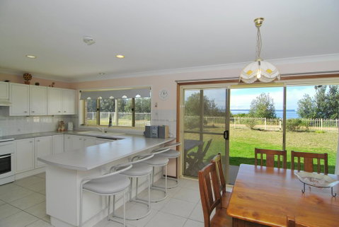 Jervis Bay Beachfront - Accommodation Rockhampton 0
