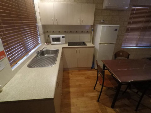 Kalbarri Tudor Holiday Park - Accommodation Rockhampton 2