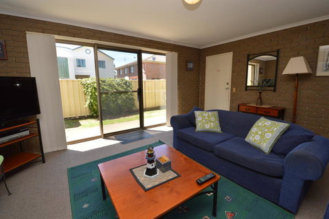 Kanandah 1 - Accommodation Rockhampton 0