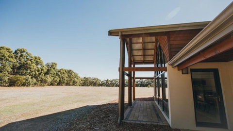 Kangaroo Retreat - Accommodation Rockhampton 1