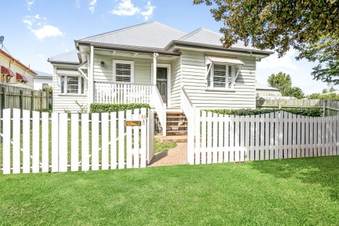 Keeler Cottage - Accommodation Rockhampton 1