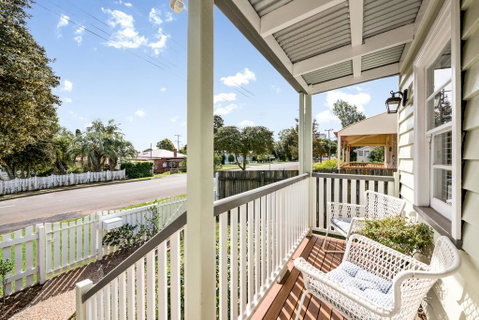Keeler Cottage - Accommodation Rockhampton 2