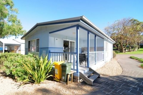 Kendalls Beach Holiday Park - Accommodation Rockhampton 0