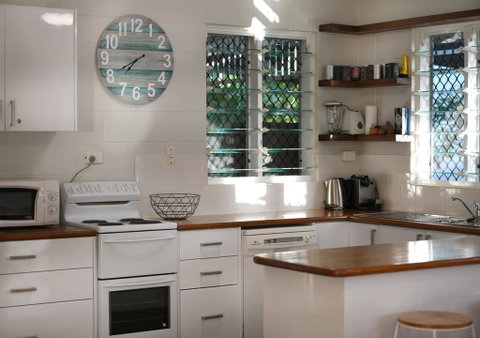 Kennedy Cottage - Accommodation Rockhampton 3