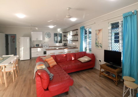 Kennedy Cottage - Accommodation Rockhampton 0