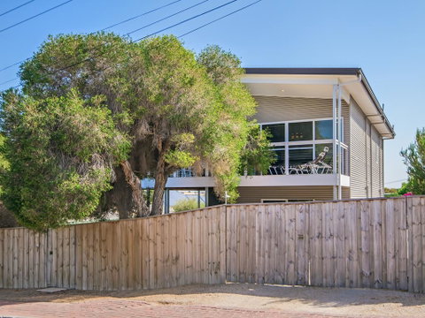 Kiltevna - Accommodation Rockhampton 0