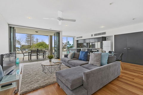 KINGSCLIFF NOR NOR EAST 101 ON MARINE PARADE - Accommodation Rockhampton 3