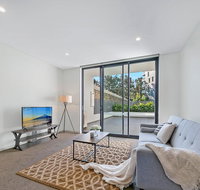 KOZYGURU WOLLI CREEK KOZY 3 BED APT  FREE PARKING NWC009 - Accommodation Rockhampton