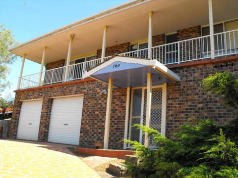 KULAROO HOUSE - Accommodation Rockhampton 0