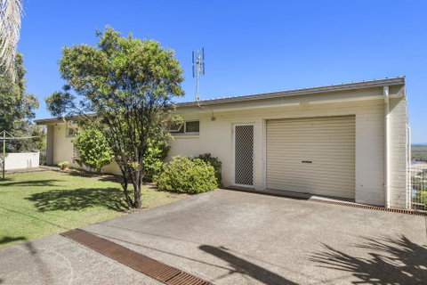 La Mer, 19 Dulconghi Street - Accommodation Rockhampton 3