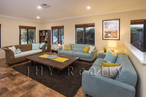 La Vita Bella - Accommodation Rockhampton 2