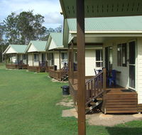 Lake Barra Cottages - Accommodation Rockhampton