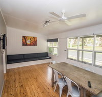 Lakeside Cabins  Holiday Village - Accommodation Rockhampton