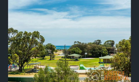 Lancelin Home With Beach And Park Views - Accommodation Rockhampton 0