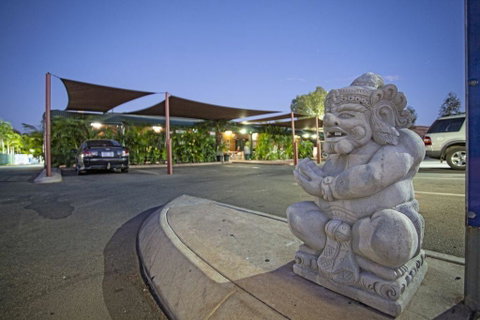 Latitude20 Cattrall Park - Accommodation Rockhampton 0