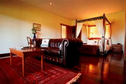 Lazy River Boutique Bed & Breakfast - Accommodation Rockhampton 0