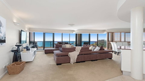 Le Point 702 - Luxury And Views! - Accommodation Rockhampton 3