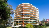 Le Point 702 - Luxury and Views