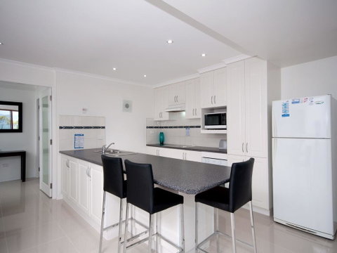 Le Vogue, Unit 11, 16 Magnus Street - Accommodation Rockhampton 3