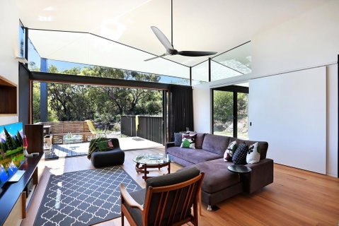 Leaf House - Accommodation Rockhampton 3