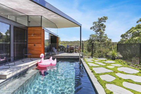 Leaf House - Accommodation Rockhampton 0