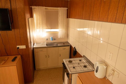 Limestone Cottage - Accommodation Rockhampton 3