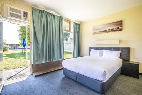 Links Hotel - Accommodation Rockhampton 2