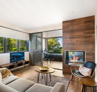 Luxury Hinterland Retreat - Family Suite with Hinterland and Ocean Views - Accommodation Rockhampton