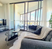 Luxury Level 2-bed 2-bath City View Apt in Olympic Park - Accommodation Rockhampton