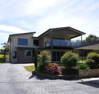 Luxury Near Old Pier Beach - Accommodation Rockhampton
